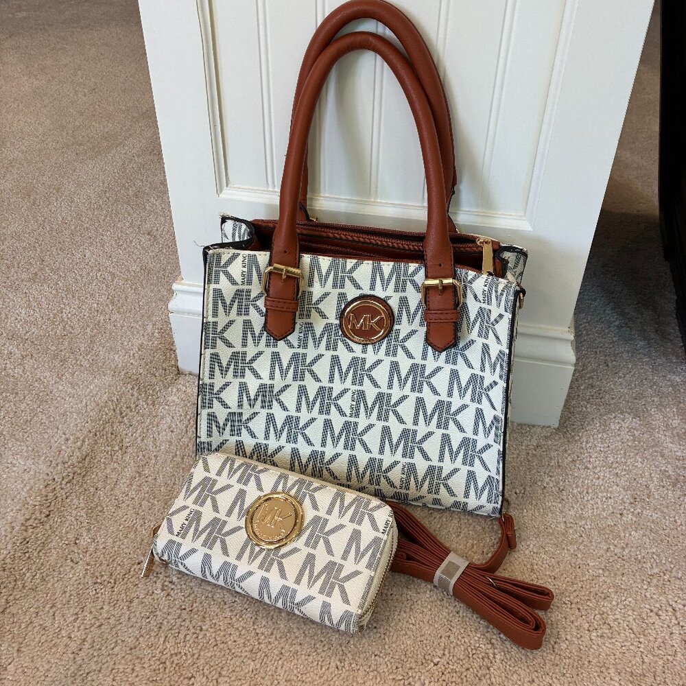 NWOT Mary King Purse Shoulder Bag with Wallet - Picture 1 of 15